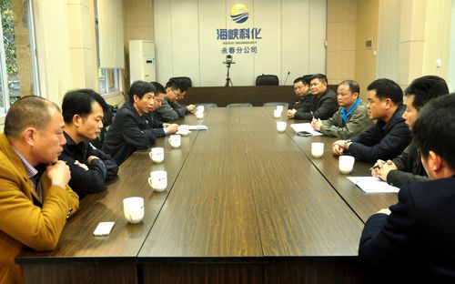 泉州交通局節(jié)前到永春分公司進行危貨運輸檢查。（陳宏金）[3].jpg