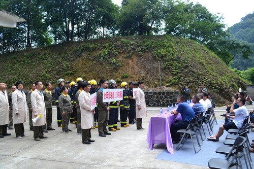 徐敬華：龍巖市民爆物品儲存庫專項應急預案演練在?？讫垘r分公司舉行1.jpg