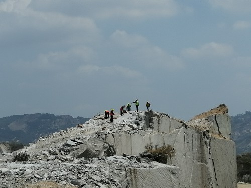 富興建設(shè)+陳中�?富興建設(shè)南安蔡仔山項(xiàng)目施工現(xiàn)場(chǎng)照片~1.jpg